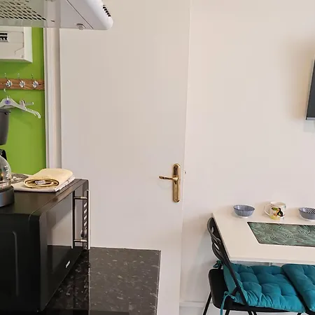 'tropique' Studette Proche Tram Porte Jeune Apartment *